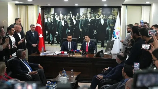 AK Partili İnan’dan Özel’e sert sözler: Türk demokrasi tarihinin gördüğü en çapsız, en vizyonsuz muh