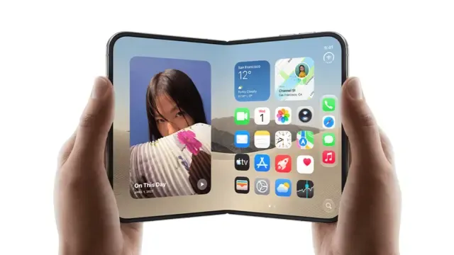 Apple'ın Katlanabilir iPhone'u Daha Çıkmadan Güncelleme Aldı: İlk Gün Sürprizi!
