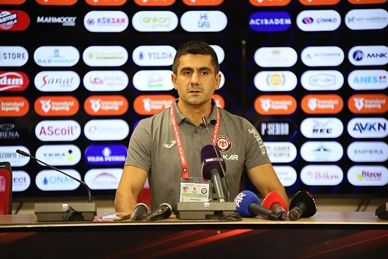 Arca Çorum FK Yardımcı Antrenörü Hüseyin Çayır: Burak Yılmaz'ın oyun felsefesine inandılar