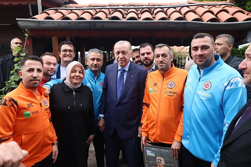 Başkan Erdoğan İstanbul Kastamonuspor yönetimini kabul etti