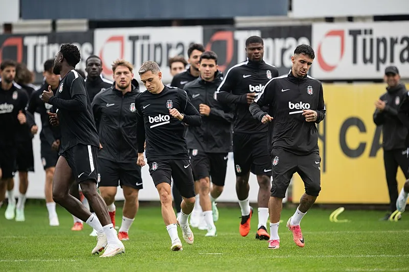 Beşiktaş'ın Hoffenheim maçı kamp kadrosu açıklandı! Dusan Vlahovic...