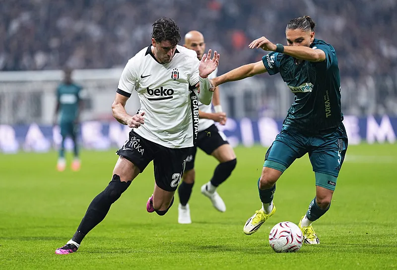 Beşiktaş'tan Vlahovic'in pozisyonu için flaş açıklama!