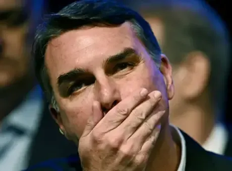 Brezilya seçimlerinde mağlup oldu, ülkeyi terk etti: Seyahat yasağı bulunan Bolsonaro, Ekvador'da!