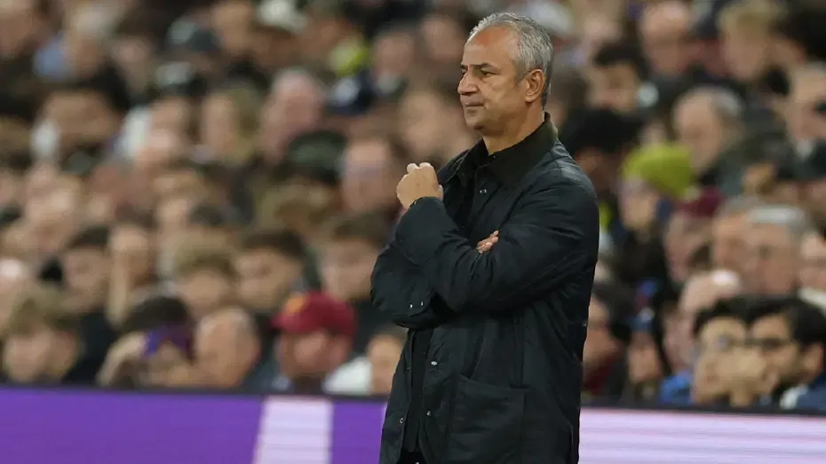 "Felaket gece, İsmail Kartal hesap vermeli" Spor yazarları Fenerbahçe maçı için ne dedi?