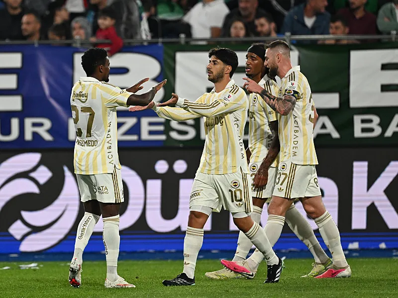 Fenerbahçe deplasmanda Çaykur Rizespor'u mağlup etti!
