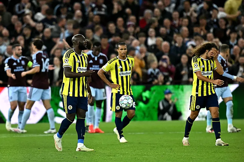 Fenerbahçe İngiltere'de Aston Villa'ya farklı mağlup!