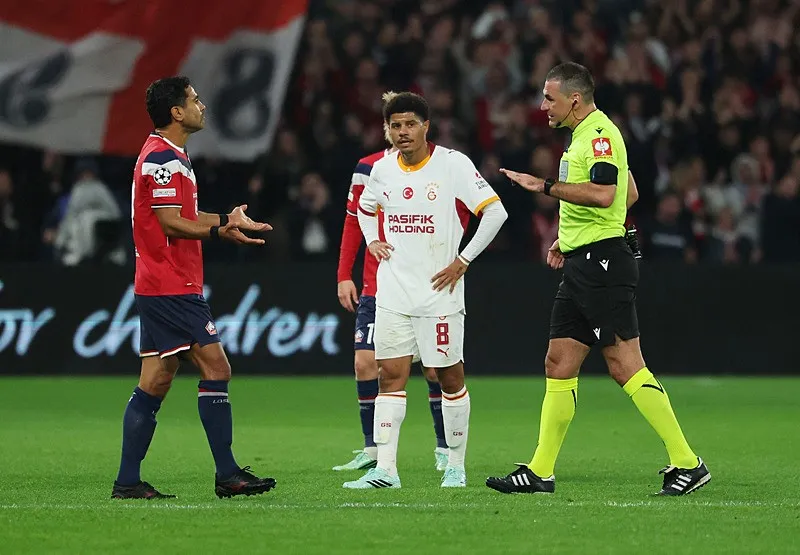 Galatasaray'ın, Lille karşısında kazandığı penaltı VAR'dan iptal oldu! İşte o pozisyon