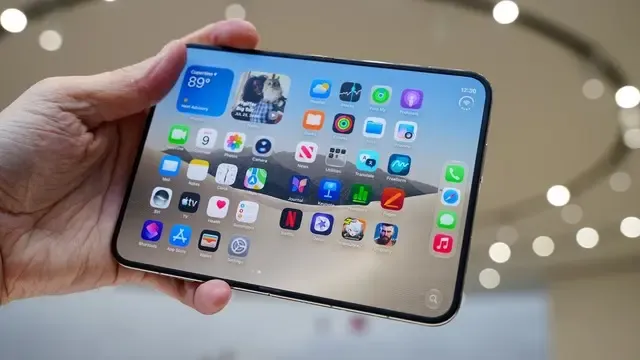iPhone Duo'nun İlk Kutu Açılım Videosu Geldi [Video]