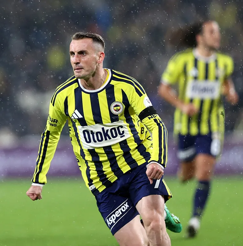 İsmail Kartal'dan Kerem Aktürkoğlu ile özel görüşme! Taraftar oyundan çıkarken yuhalamıştı