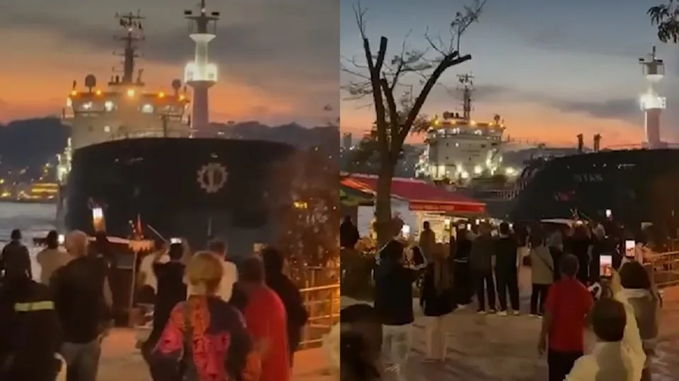 İstanbul Boğazı'nda gemi arızası. Kıyıya metreler kala durabildi