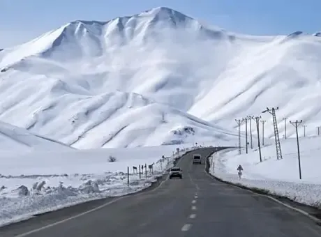 Kayak merkezinde can pazarı: Şili'de çığ sonucu 4 kişi hayatını kaybetti