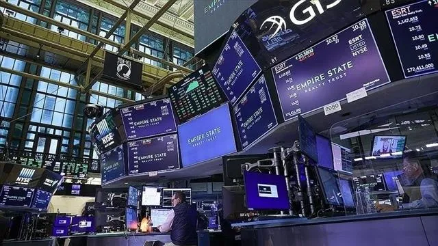 Küresel piyasalarda yön arayışı sürüyor