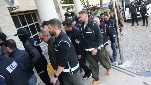 Milas Belediyesi operasyonunda 18 tutuklama