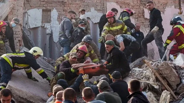 Rusya'dan Ukrayna'ya peş peşe saldırılar