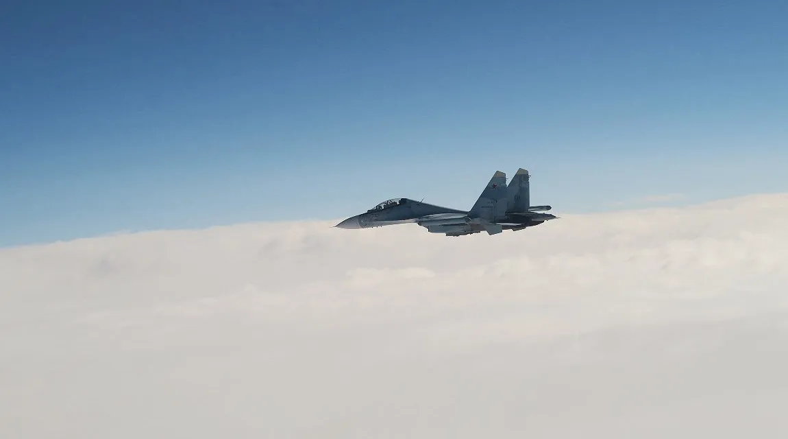 Rusya'ya ait Su-30 savaş uçağı Kaliningrad'da düştü