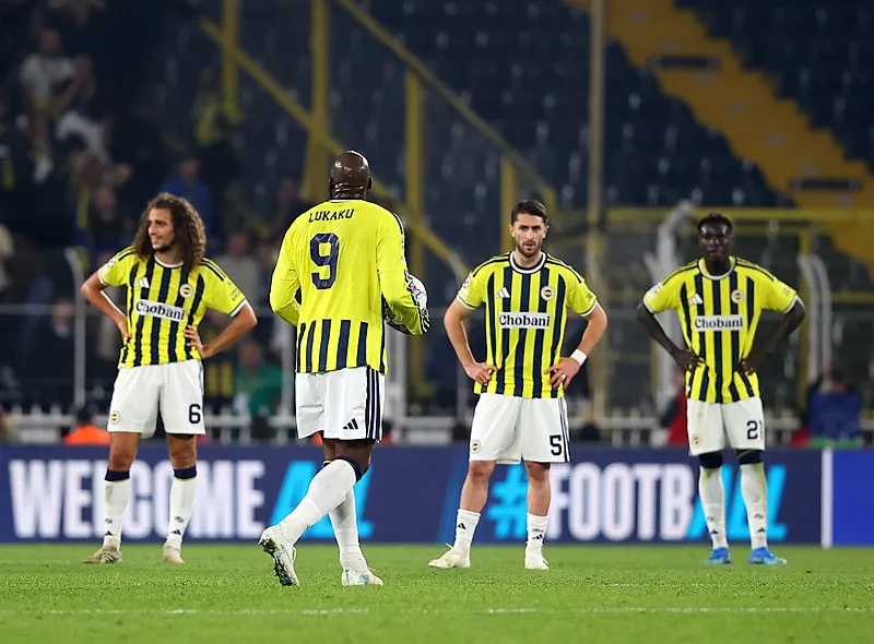 Spor yazarları Fenerbahçe-Slavia Prag maçını yorumladı: S. Praglı oyuncular bile inanamadı!