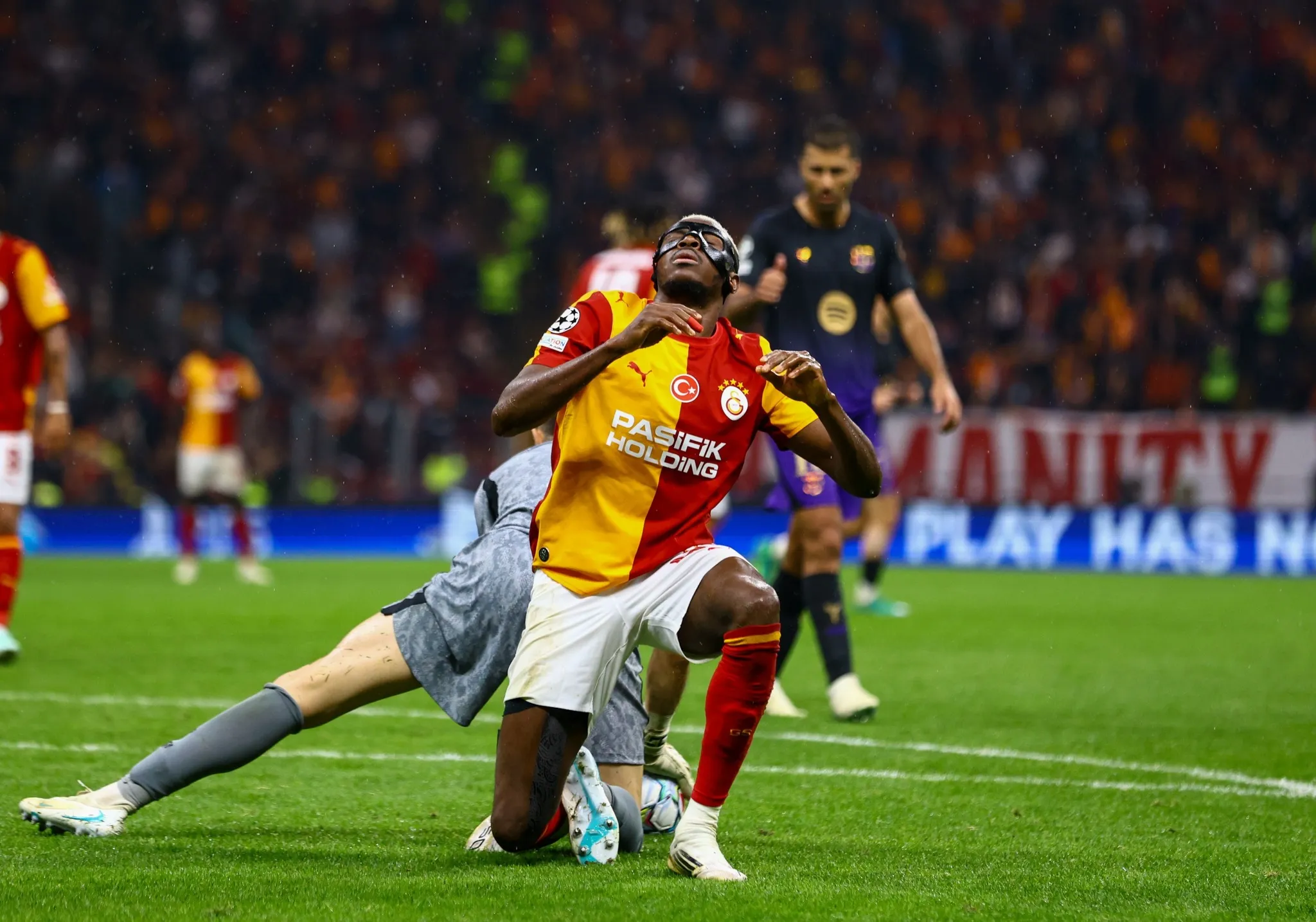 Spor yazarları Galatasaray-Barcelona maçını değerlendirdi