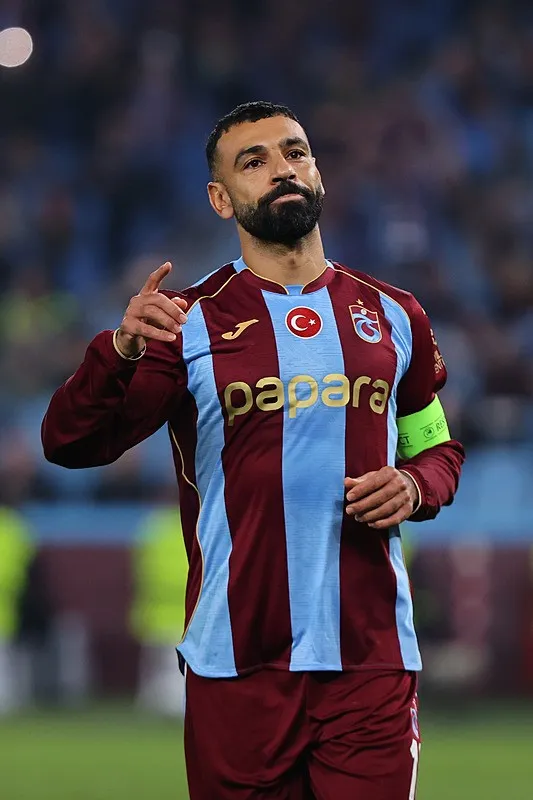 Spor yazarlarından Trabzonspor-Hearts maçı yorumları: Öğrencilere ders veren bir eğitmen gibi!