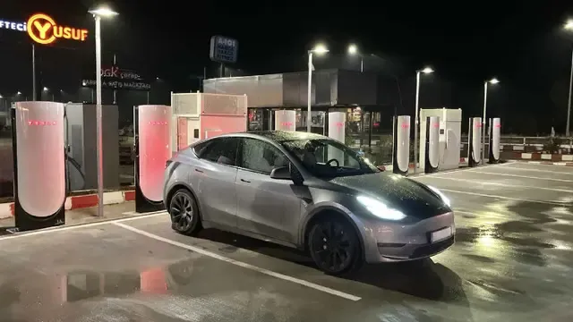Tesla, Amasya’da Yepyeni Bir Supercharger Şarj İstasyonu Açtı!