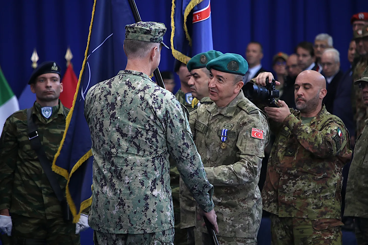 Türkiye, NATO'nun Kosova'daki Barış Gücü KFOR'un komutasını İtalya'ya devretti