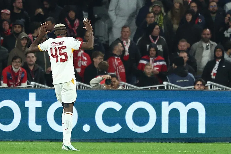 Victor Osimhen, Lille'e attığı gole sevinmedi!