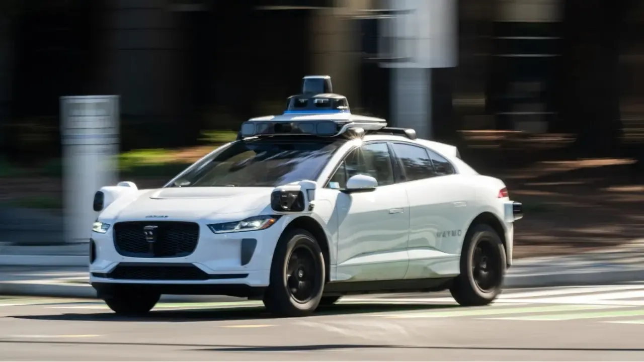 Waymo, robotaksi operasyonları için Toyota ile anlaştı