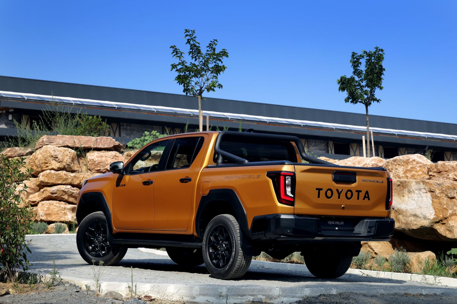 Toyota'nın İkonik Pickup'ı Yeni Hilux Türkiye'de! İşte Fiyatı ve Özellikleri