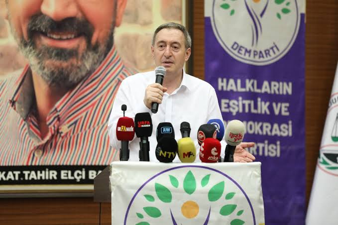 Bakırhan’dan dikkat çeken sözler: PKK’nın dağ kadroları için “siyasi ve sosyal yaşama katılım” mesajı