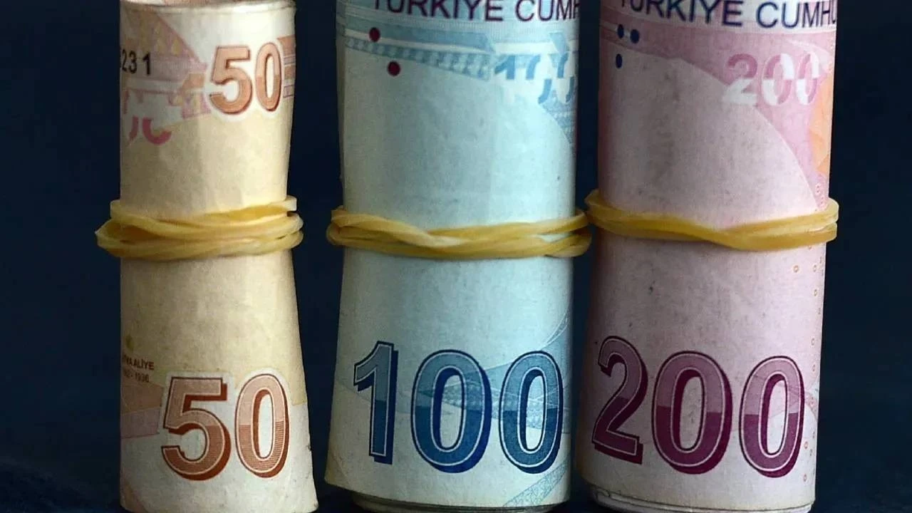 Orta Doğu Gerilimi Türk Bankalarını Vurdu: Bankacılık Hisseleri Piyasanın Gerisinde Kaldı