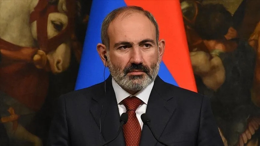 Sabah Saatlerinde İstifa Eden Paşinyan Yeniden Başbakanlık Görevine Getirildi